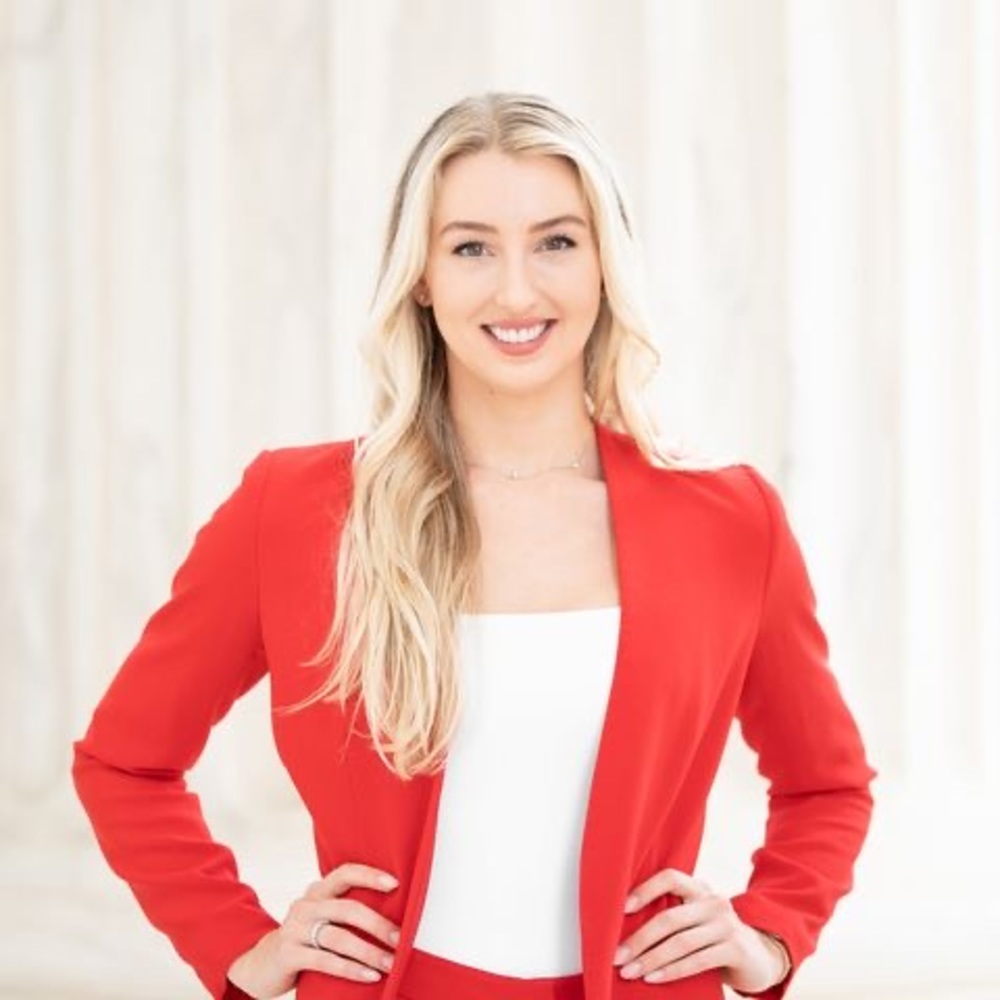 Meet your Posher, Jacqueline
